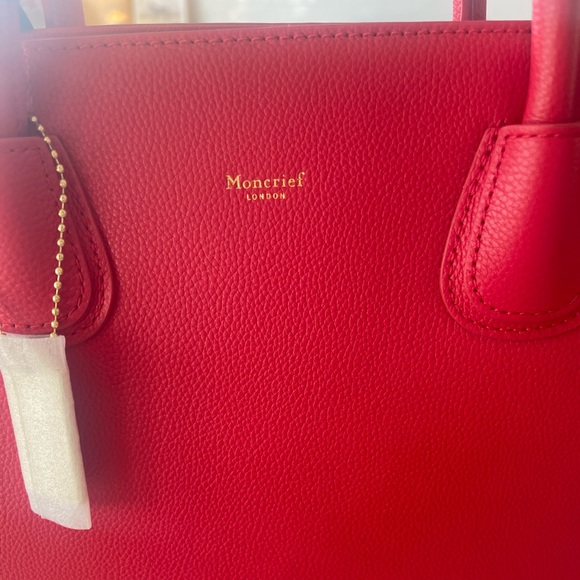 MONCRIEF LONDON ITALIAN LEATHER RED TOTE. Crossbow strap! New - Picture 9 of 9